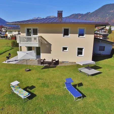 Spacious With Garden In Villa Hinterthiersee