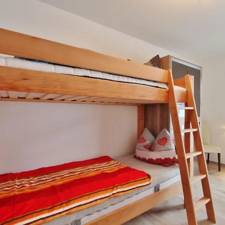 Villa Spacious With Garden In